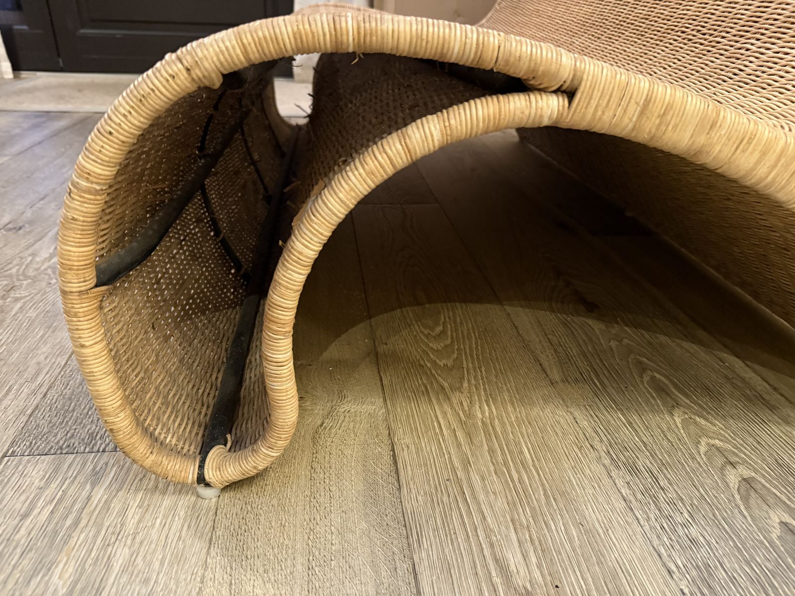 Curved 20th Century Italian Wicker Bench Vintage Rattan Sculptural Seat photo vinterior