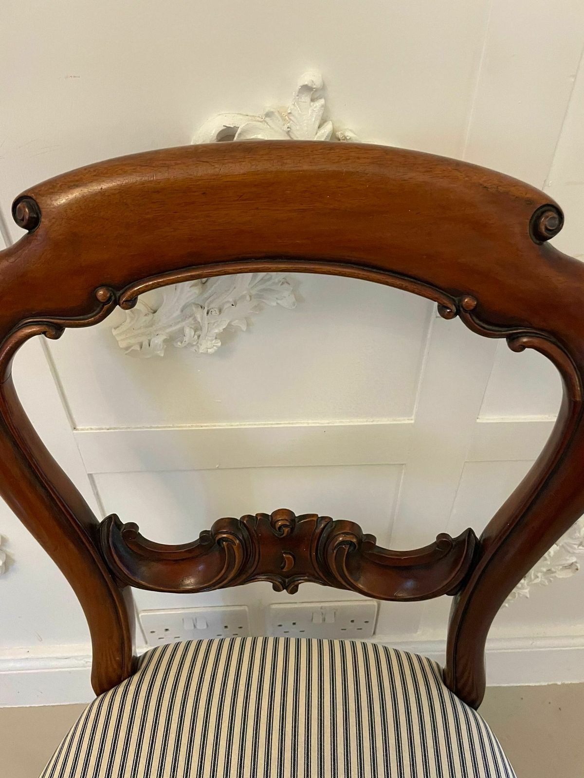 Antique 19th Century Mahogany Carved Set Of 6 Dining Chairs photo vintage