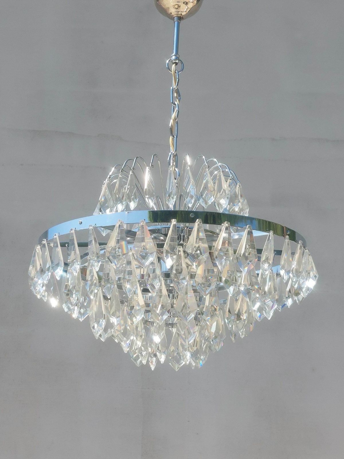 Large Vintage Crystal Chandelier / Richly Decorated Crystal Chandelier / Mcm Crystal Chandelier / Mcm Interior / Mcm Home / 1970's photo vinterior