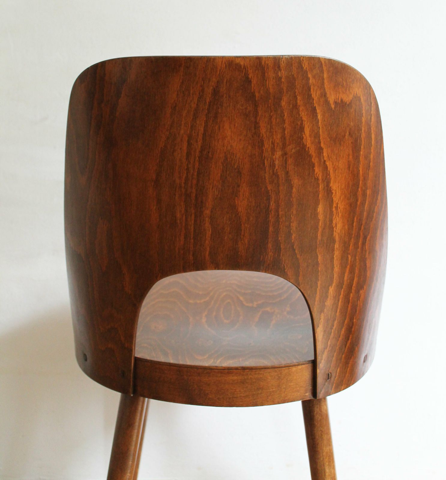 photo furniture Mid Century Dining Chair No.515 By Oswald Haerdtl For Ton Company