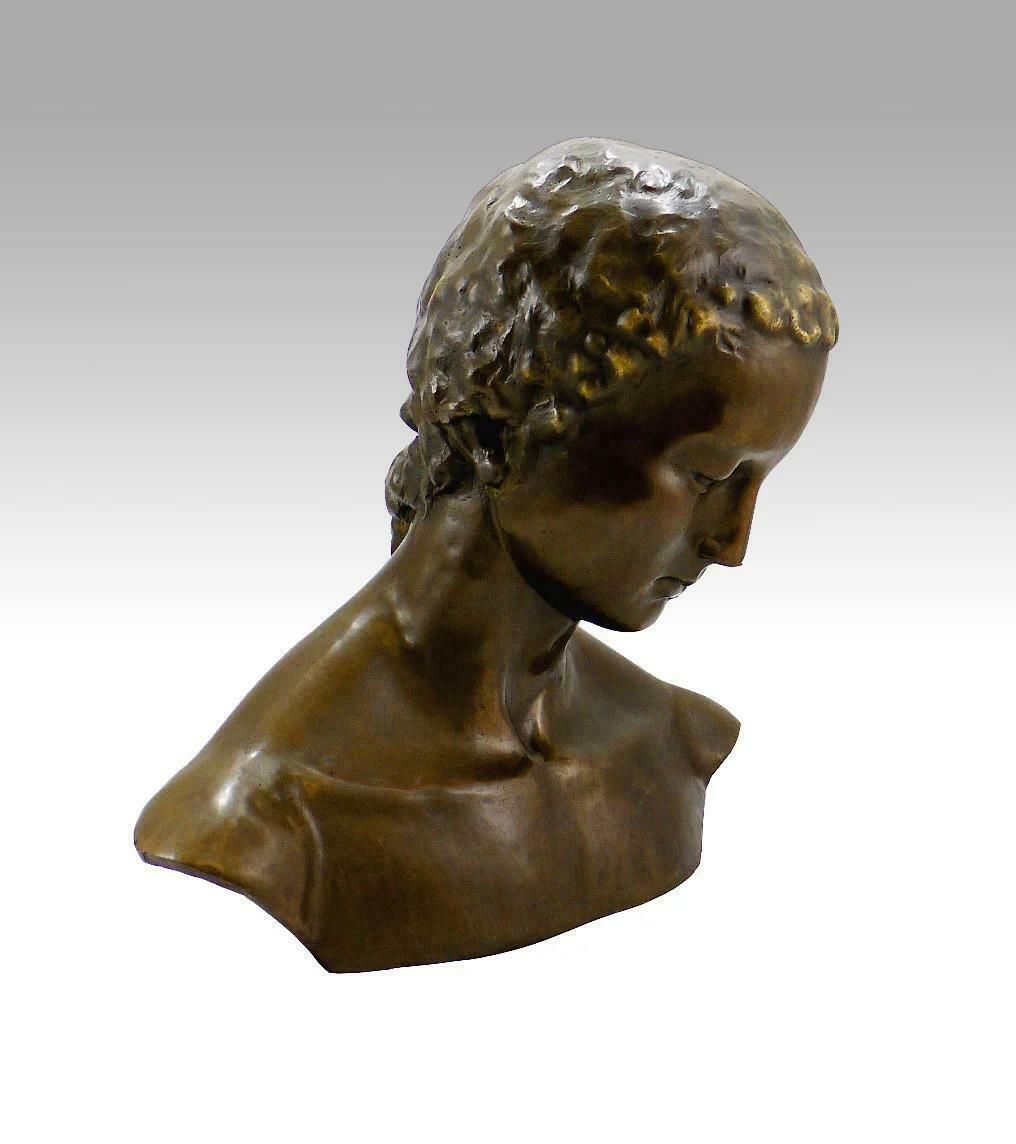 Sculpture Of A Tilted Face In Patinated Bronze, Contemporary Art, 21st Century. photo Art