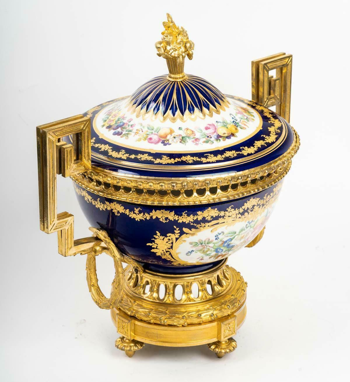 A Sèvres Style Porcelain Covered Bowl, 19th Century, Napoleon III Period. photo buy