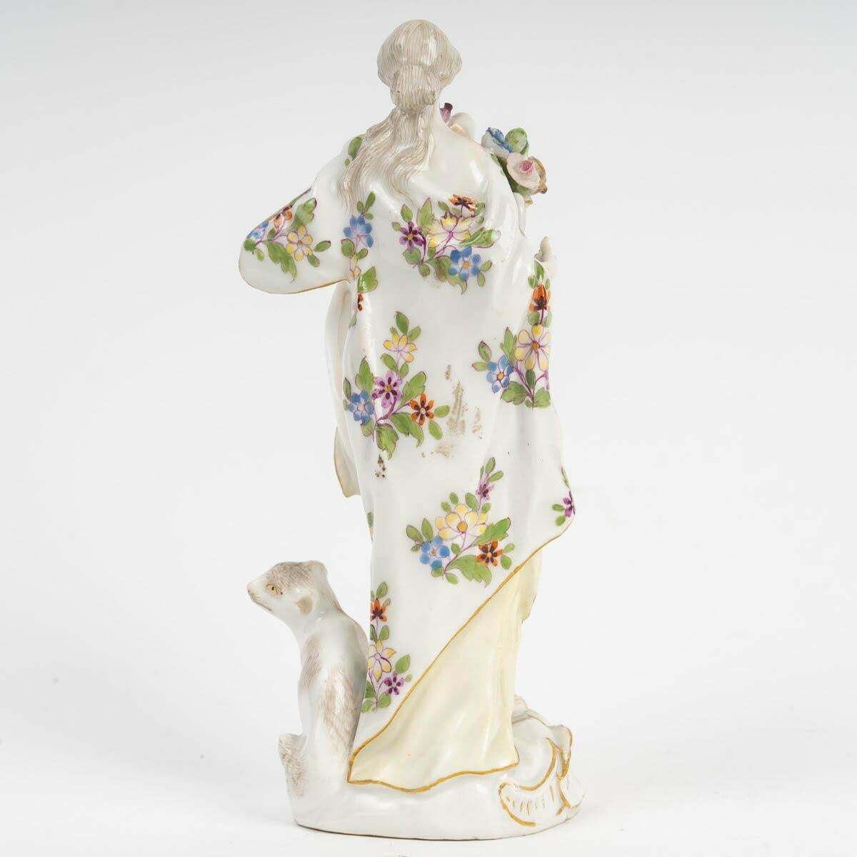An 18th Century Meissen Porcelain Sculpture Of An Elegant Woman, Louis XV Period photo Art