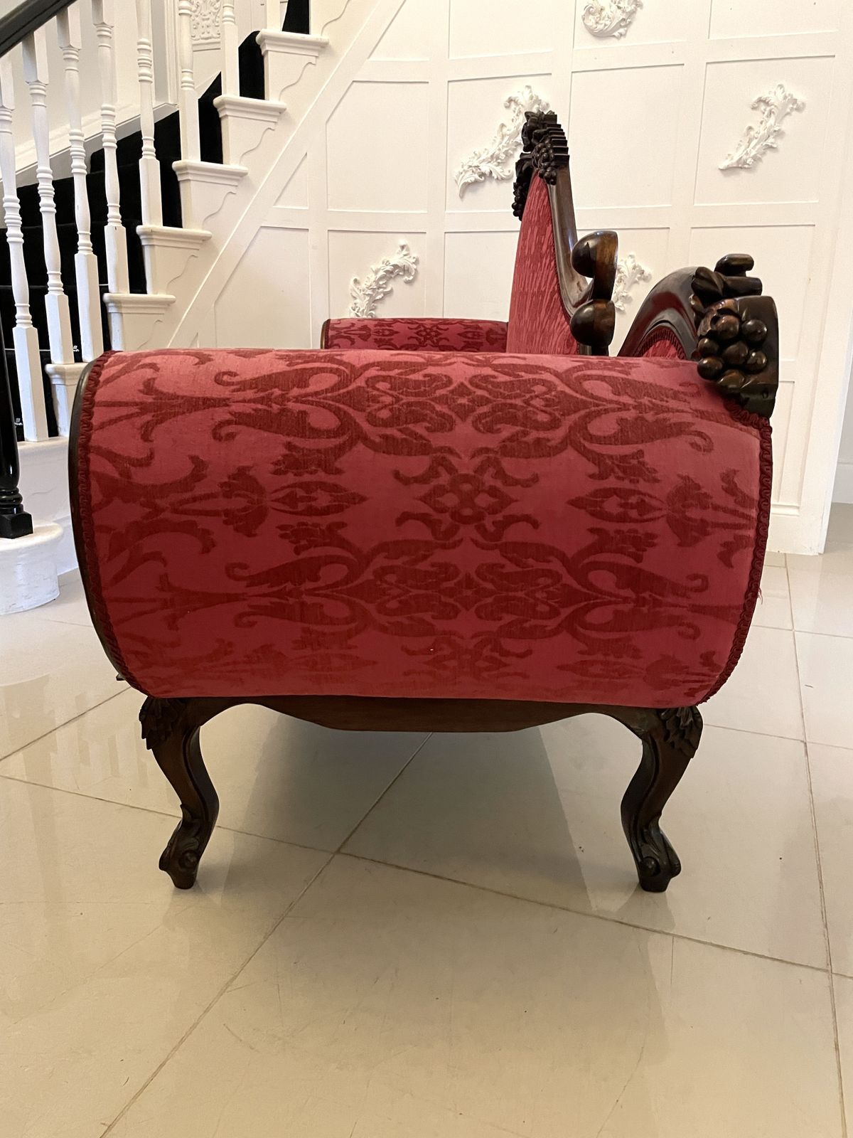 Outstanding Quality Antique 19th Century Carved Mahogany Chaise Longue photo vinterior