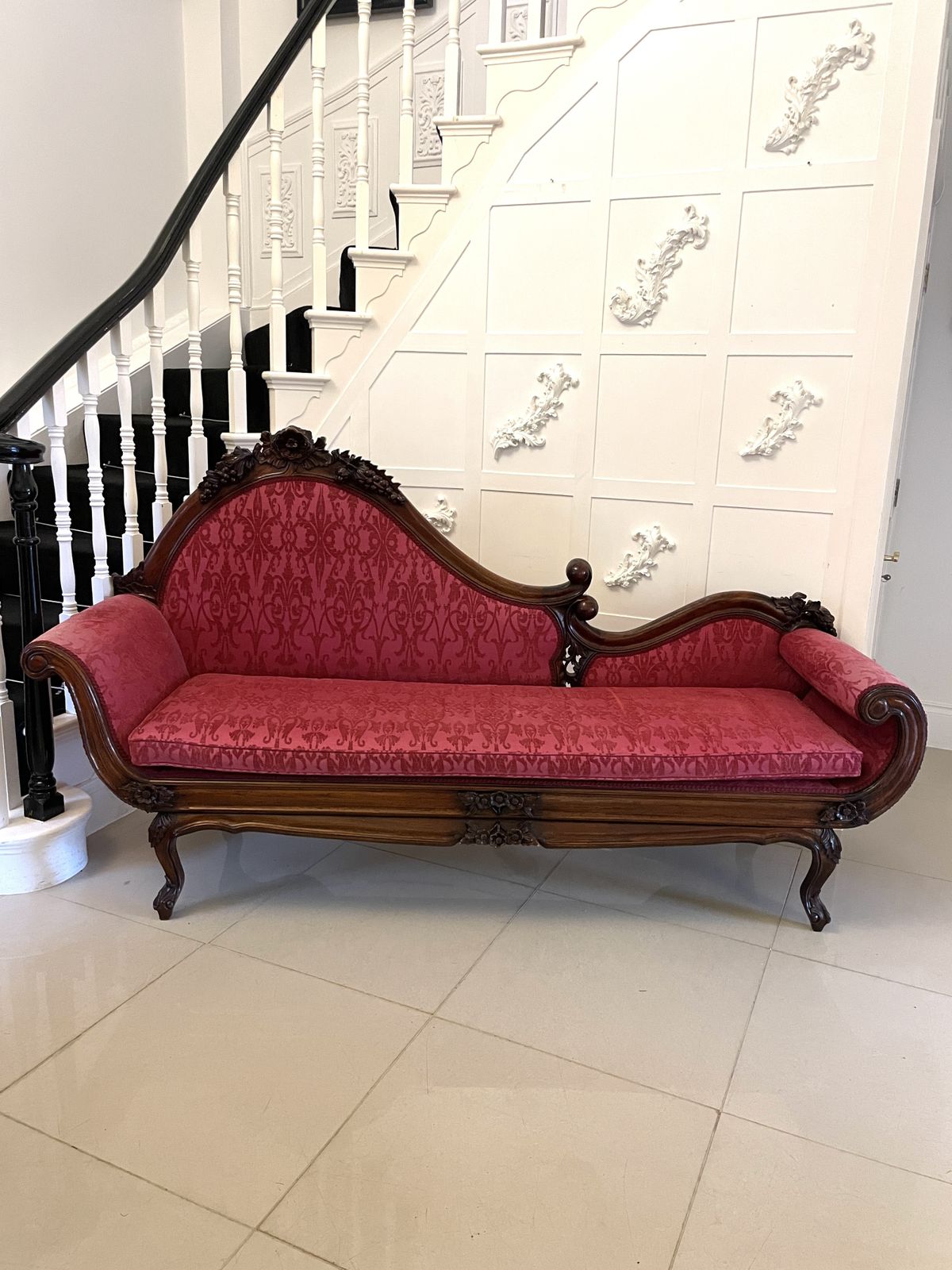Outstanding Quality Antique 19th Century Carved Mahogany Chaise Longue