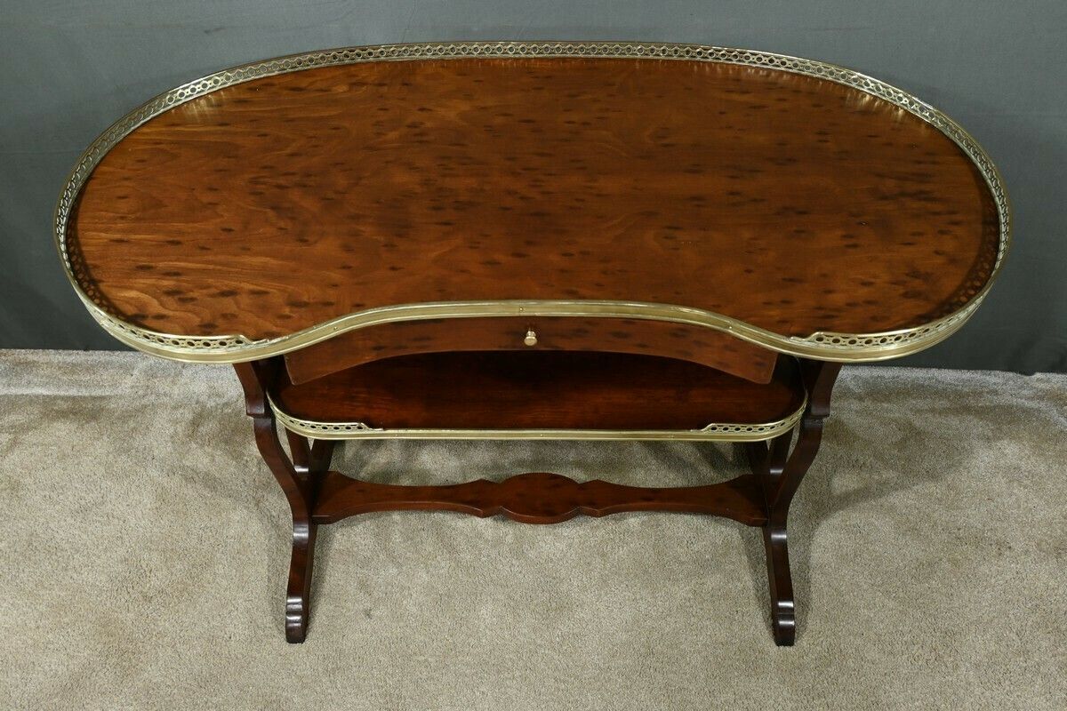 Kidney Table In Speckled Mahogany, Stamped “L'escalier De Cristal” – Late 19th Century photo 3250.0