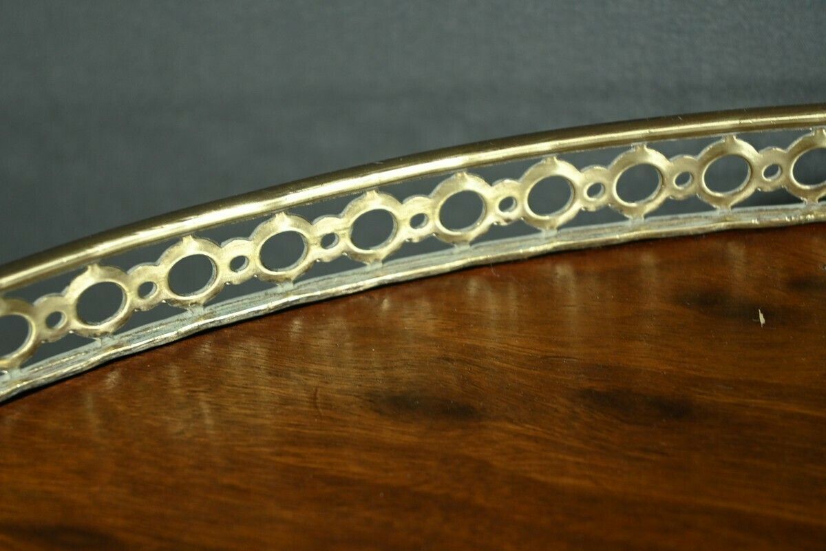 photo furniture Kidney Table In Speckled Mahogany, Stamped “L'escalier De Cristal” – Late 19th Century
