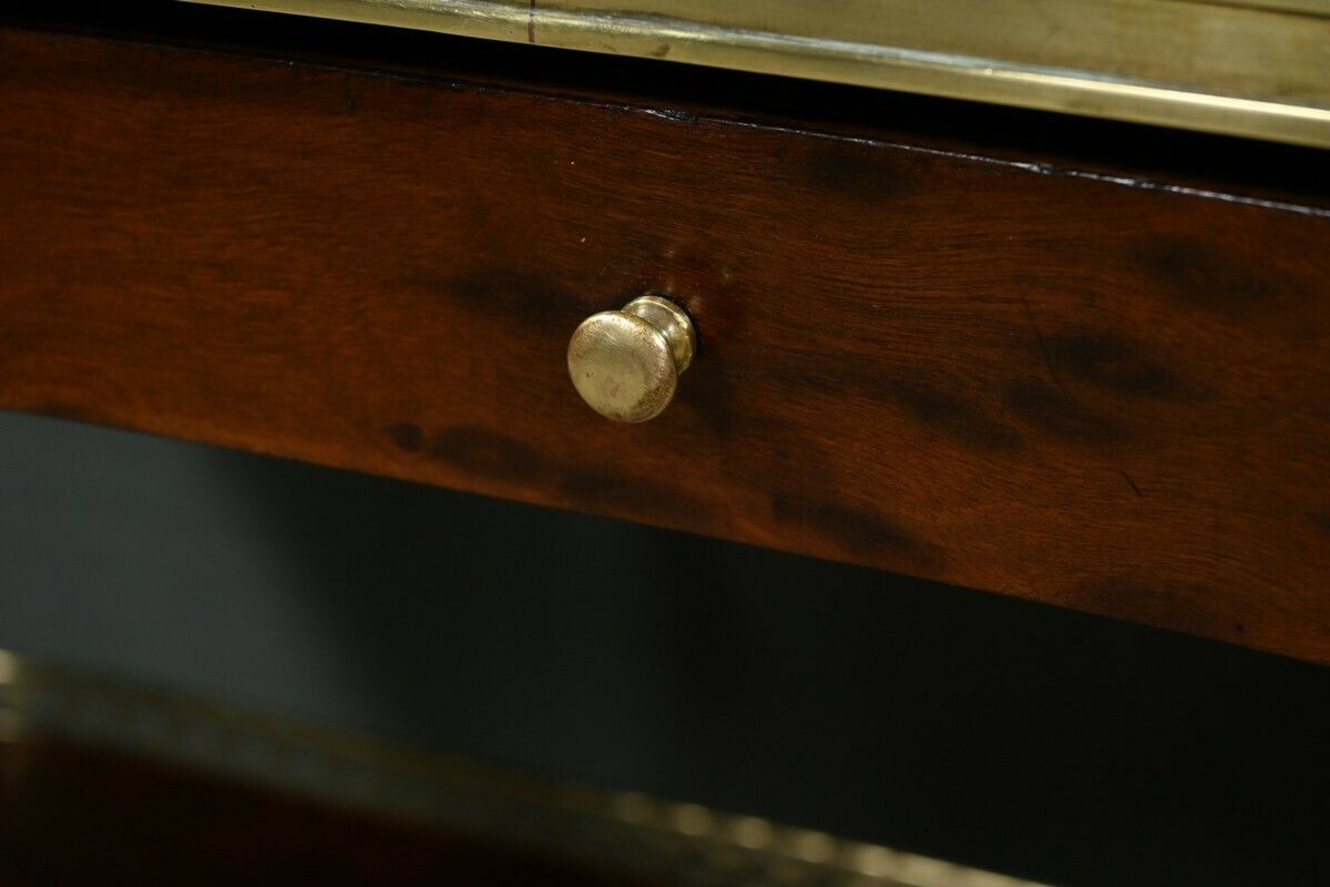 Furniture Kidney Table In Speckled Mahogany, Stamped “L'escalier De Cristal” – Late 19th Century photo