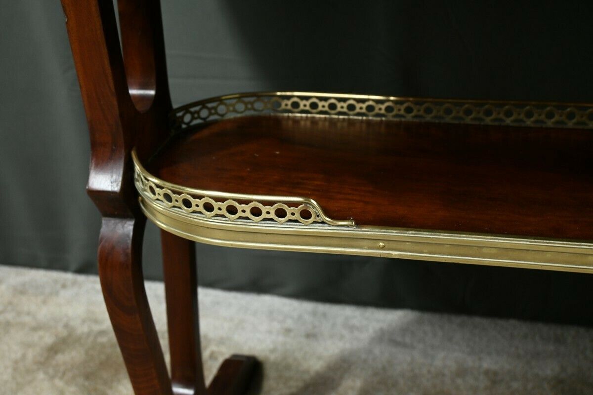 3250.0 Kidney Table In Speckled Mahogany, Stamped “L'escalier De Cristal” – Late 19th Century photo