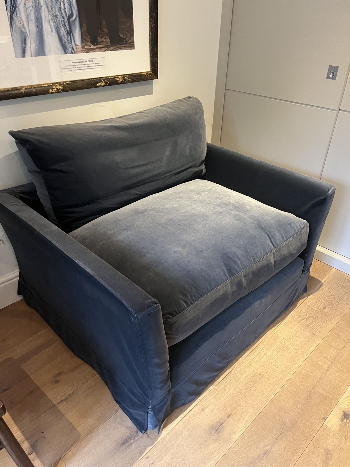 Blue Velvet Love Seat (Arm Chair) photo furniture