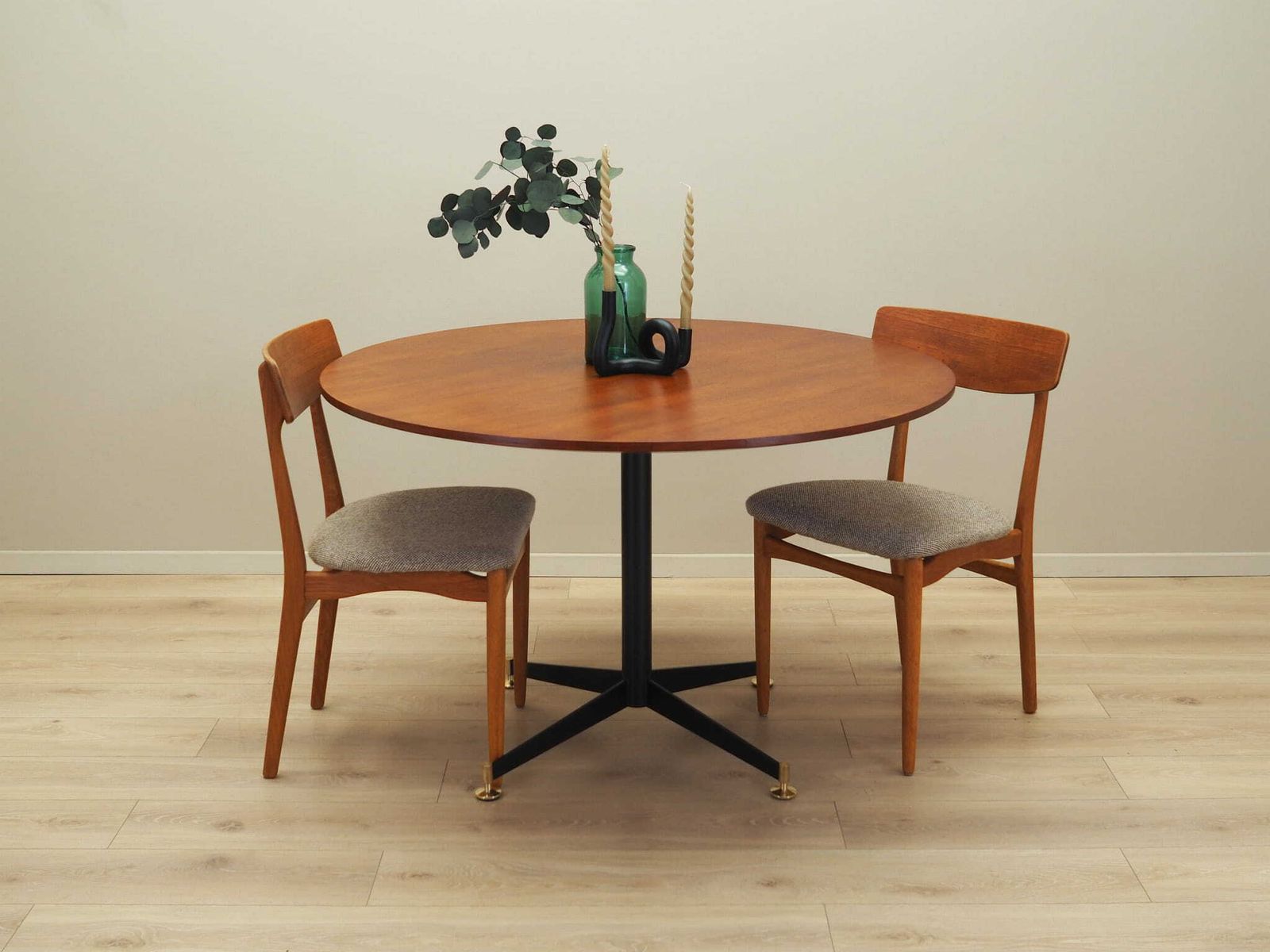 Teak Round Table, Italian Design, 1970s, Production: Italy photo furniture
