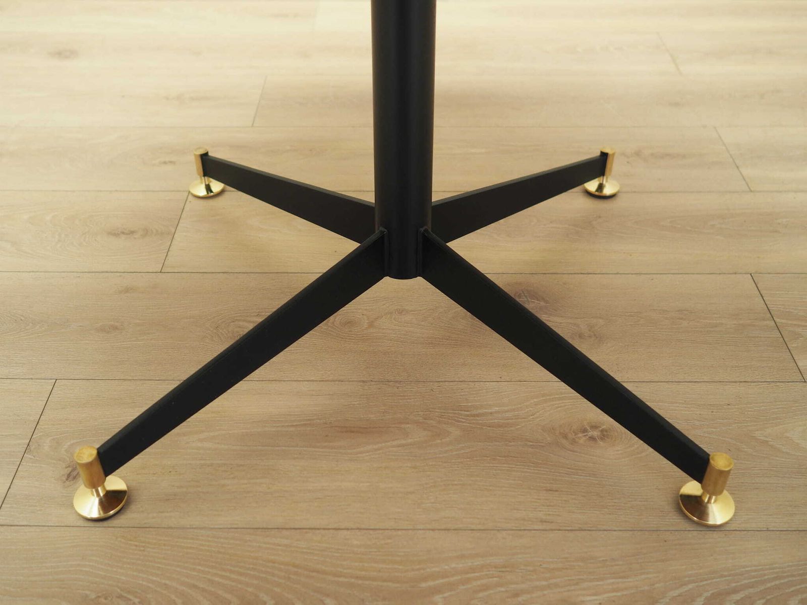 Teak Round Table, Italian Design, 1970s, Production: Italy photo vintage
