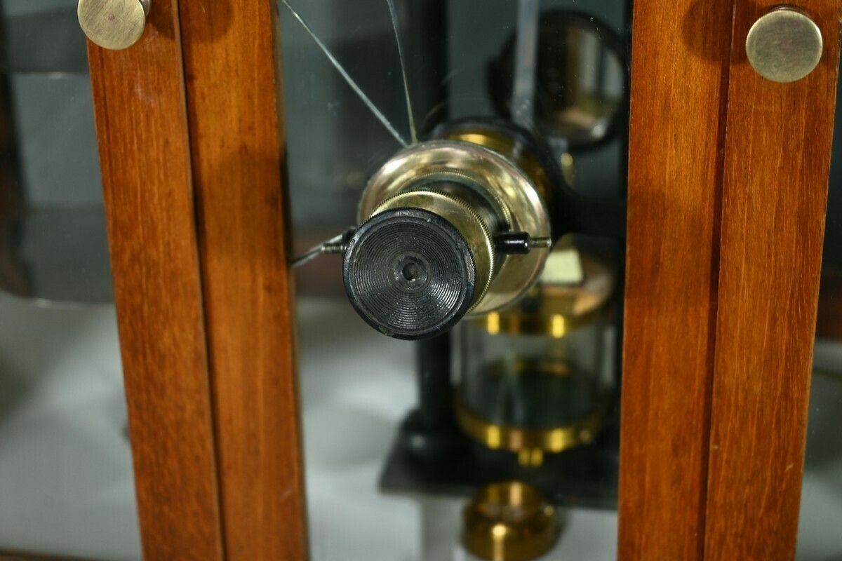 610.0 Aperiodic Precision Balance In Mahogany, A.Collot & C.Longue – 1900 photo