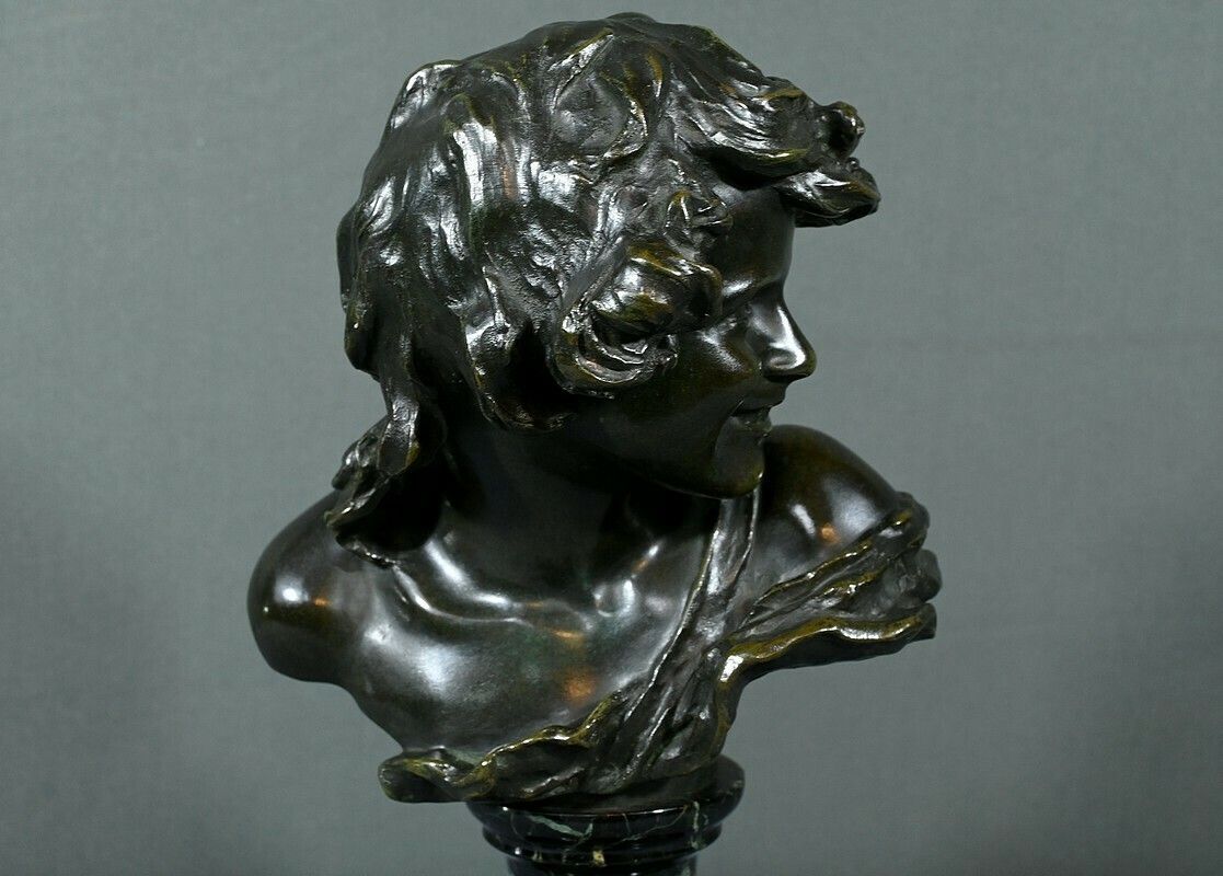 Bronze “Laughing Child”, Signed A.Injalbert – Late 19th Century photo Art