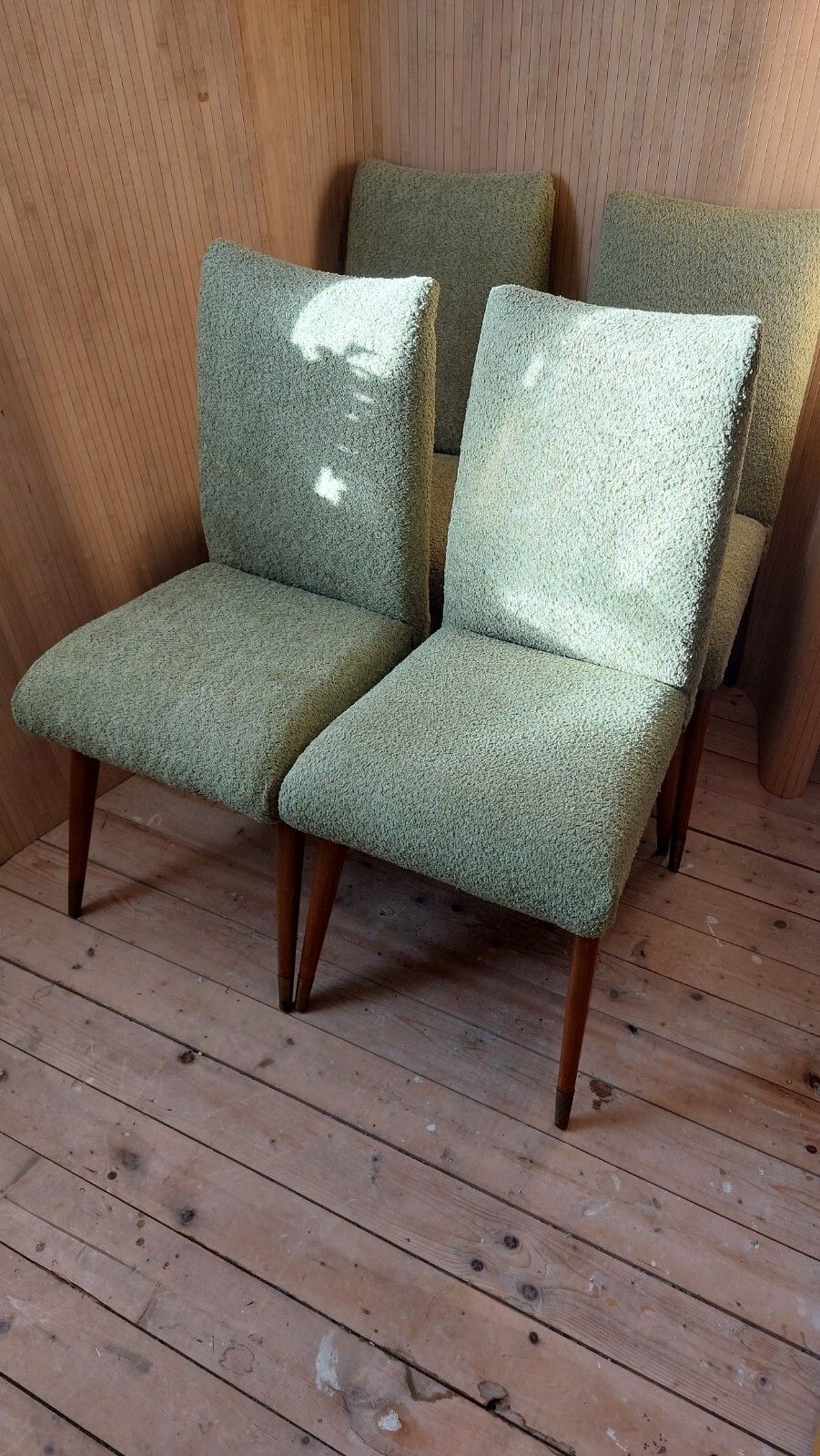 photo for sale Fab Set Of 4 Vintage Mid Century Maple & Co Dining Chairs G W Evans Lime Boucle