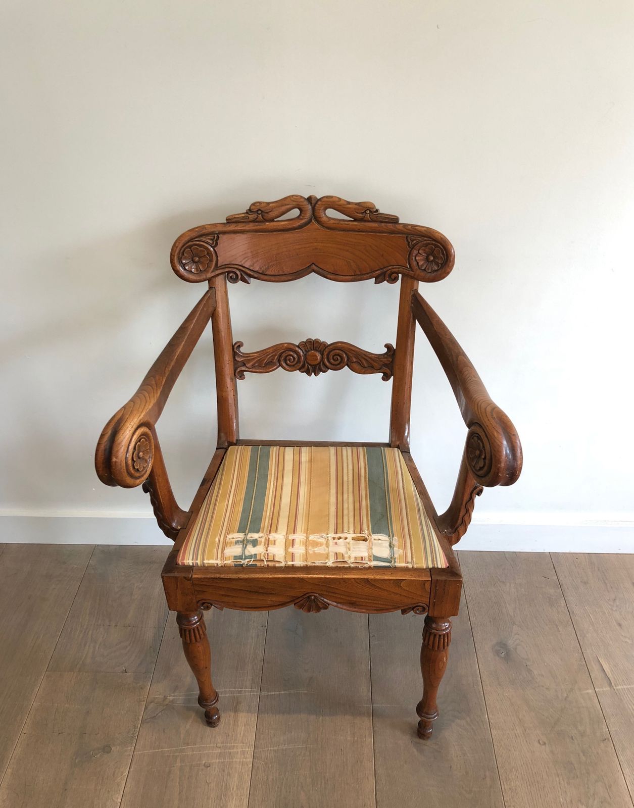 950.0 English Regency Mahogany Desk Chair With Swan Neck Decor photo