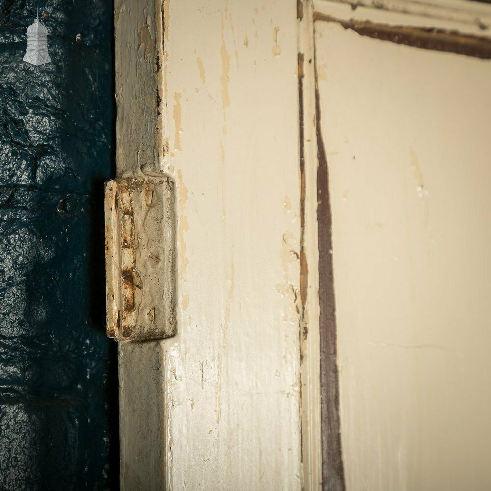 Pine Panelled Door, Moulded 4 Panel photo vinterior