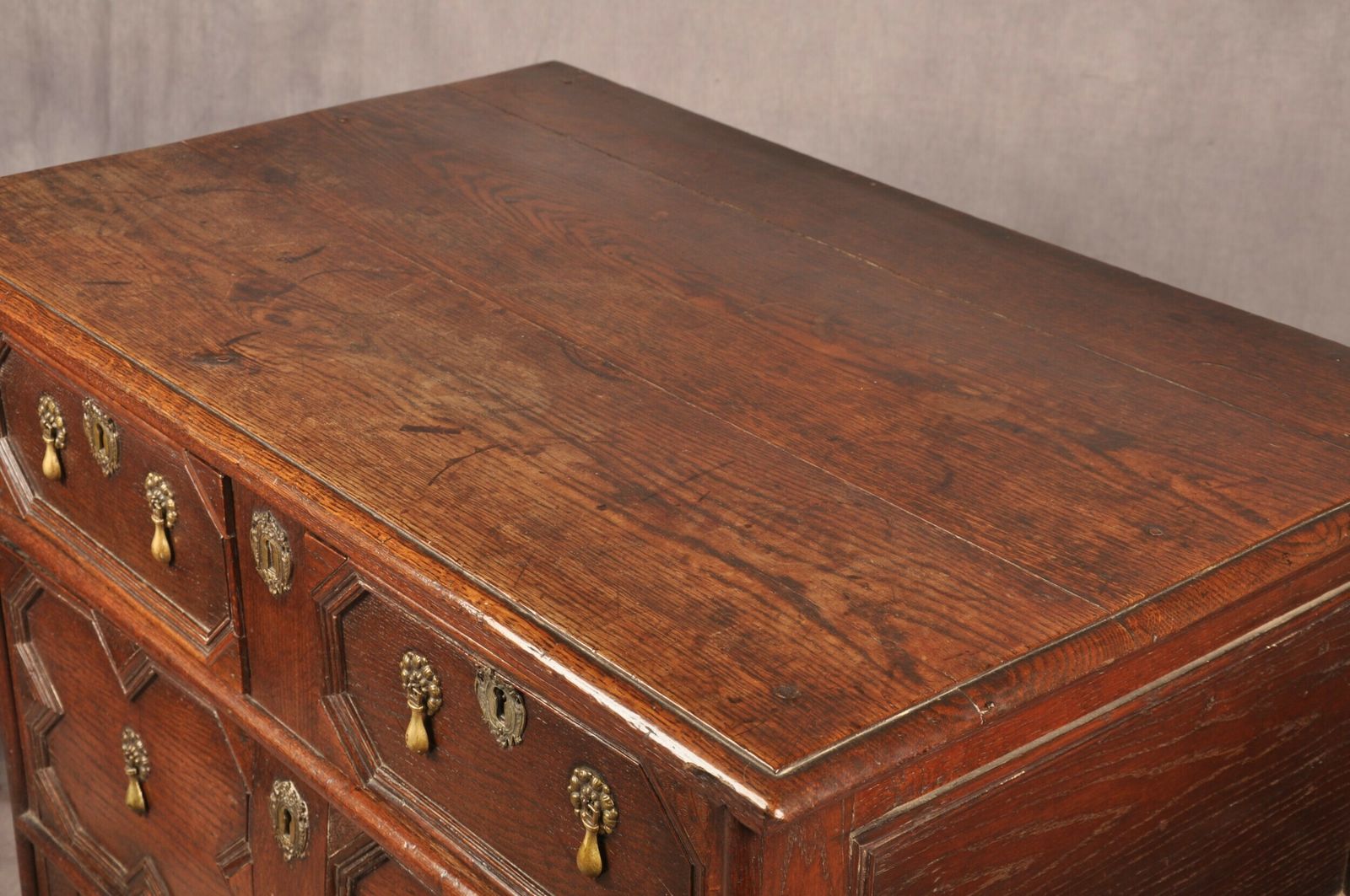 photo vintage Charles II Oak Chest Of Drawers