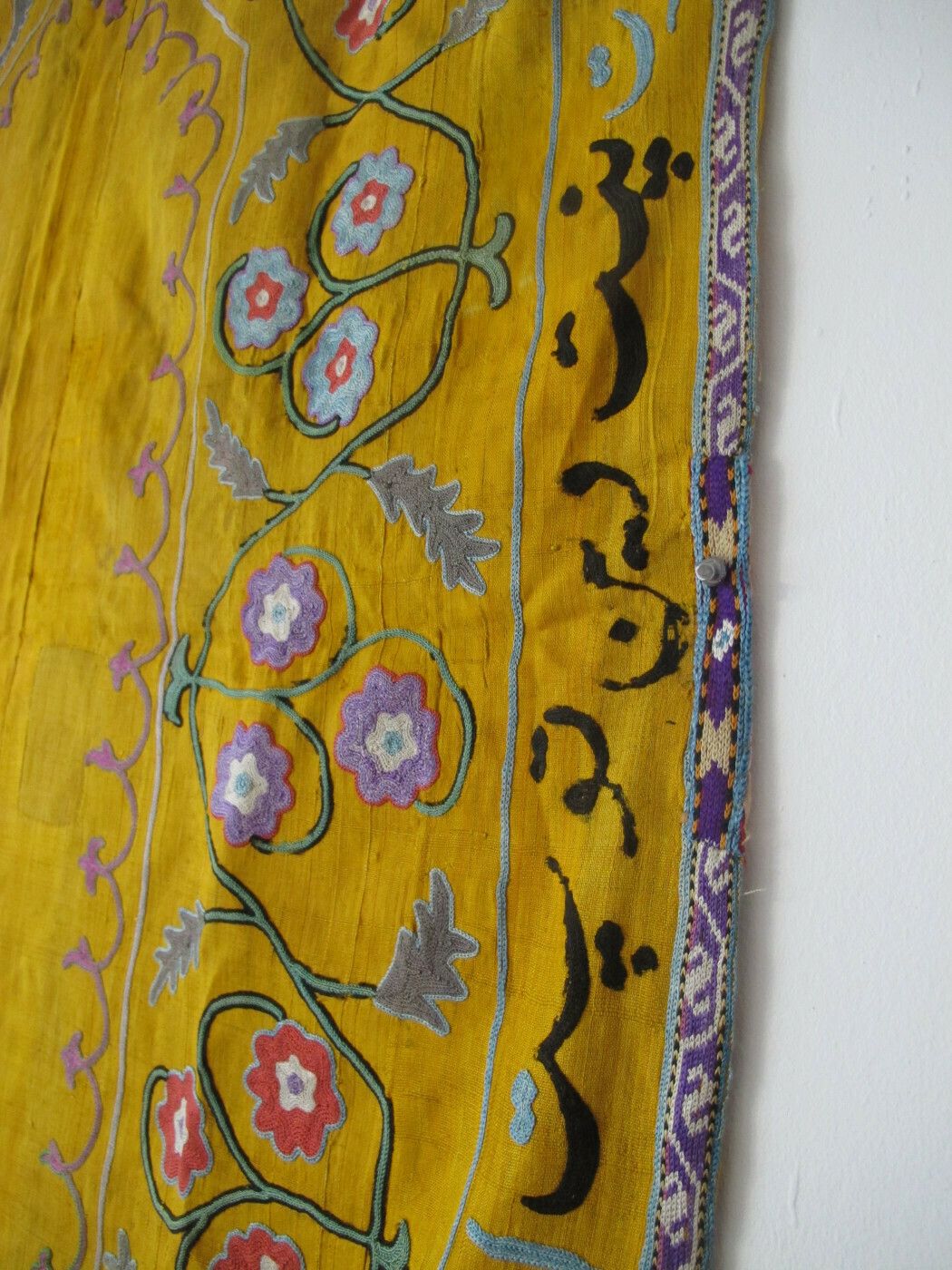 photo furniture Lakai Nim Suzani, Uzbekistan Early 20th Century, 1.40m X 0.94m