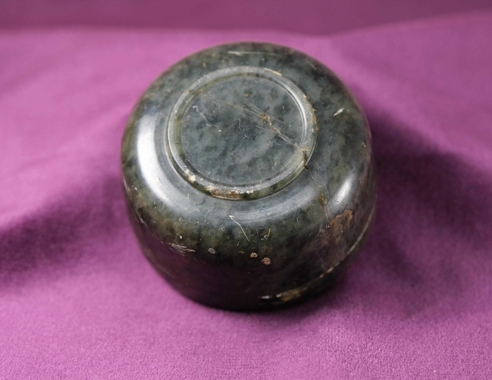 photo for sale Jade Pot, Chinese Spinach Jade
