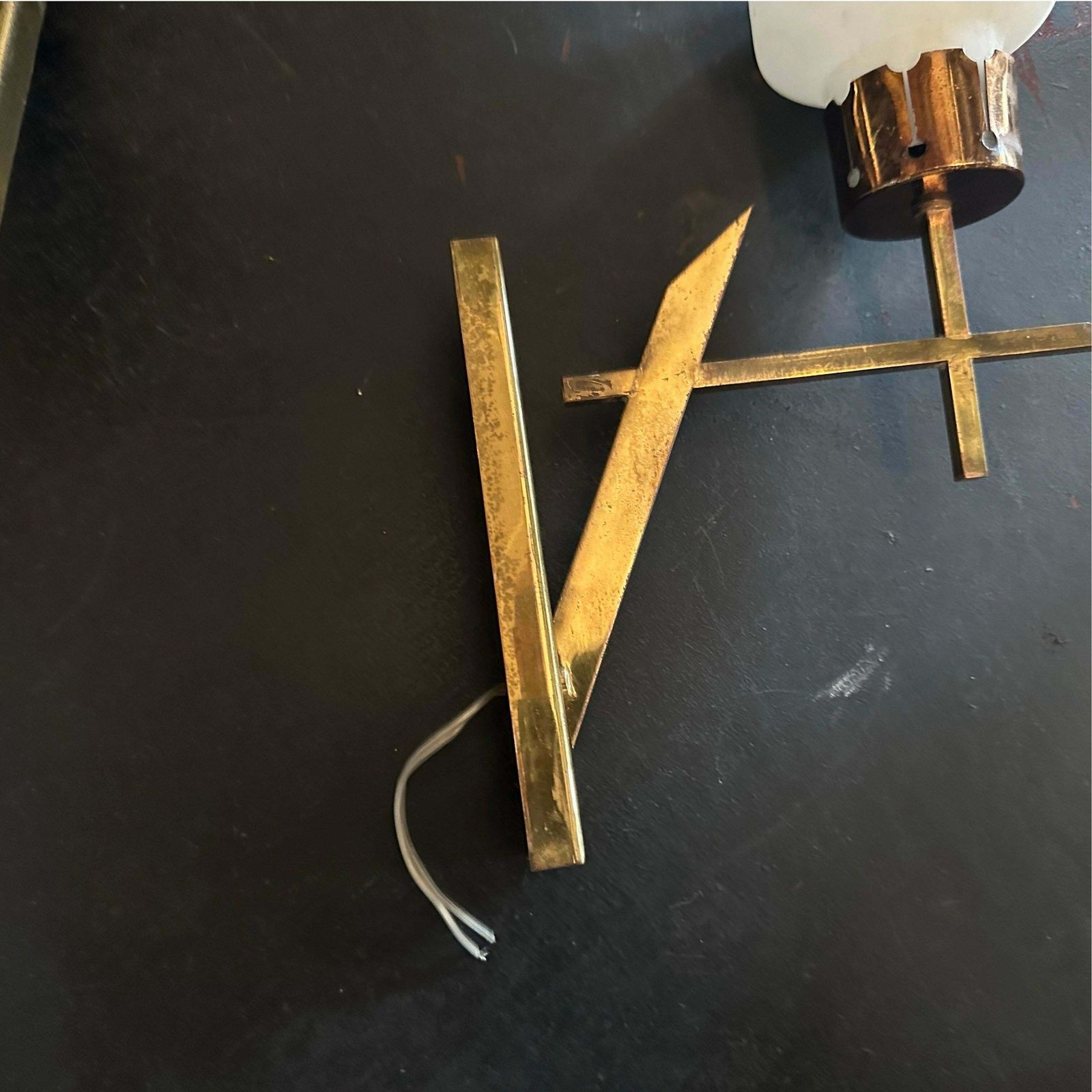 Two 1950s Stilnovo Style Mid Century Modern Brass And Glass Italian Wall Sconces photo vintage