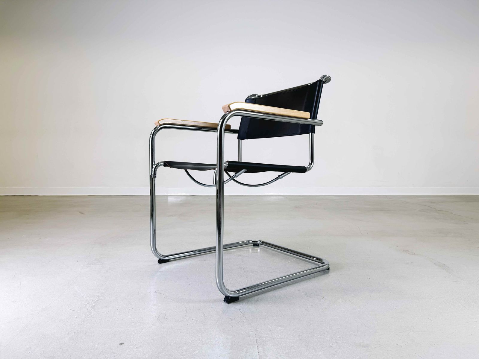 Original Thonet Chair S33/ S34 With Armrest Mart Stam Leather Black photo furniture