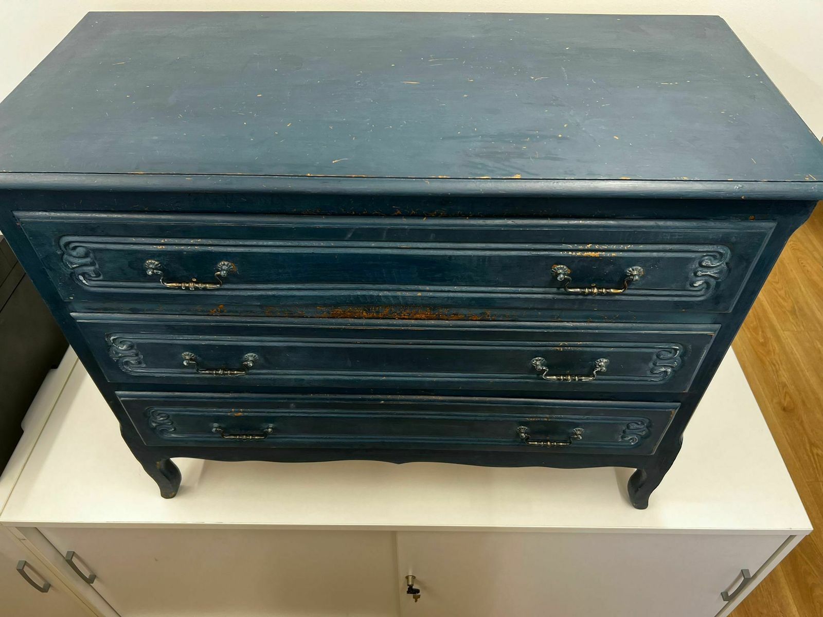 Distressed 3 Drawer Chest In Dark Vintage Teal photo Furniture