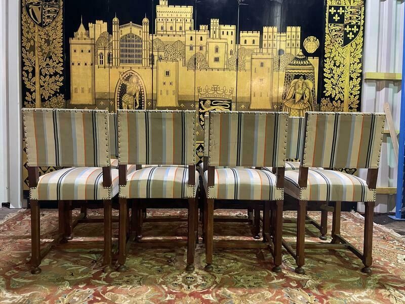 Suite De 8 Chaises Style Renaissance Chêne photo for sale