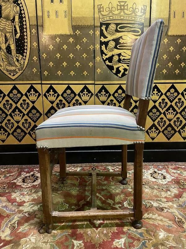 Suite De 8 Chaises Style Renaissance Chêne photo vinterior