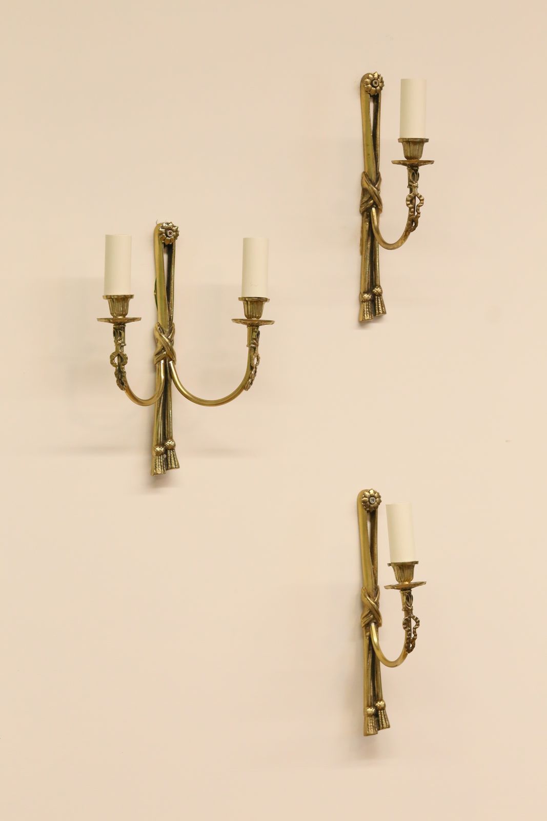 Set Of Three Electrified French Antique Brass Wall Sconces   H30cm photo furniture