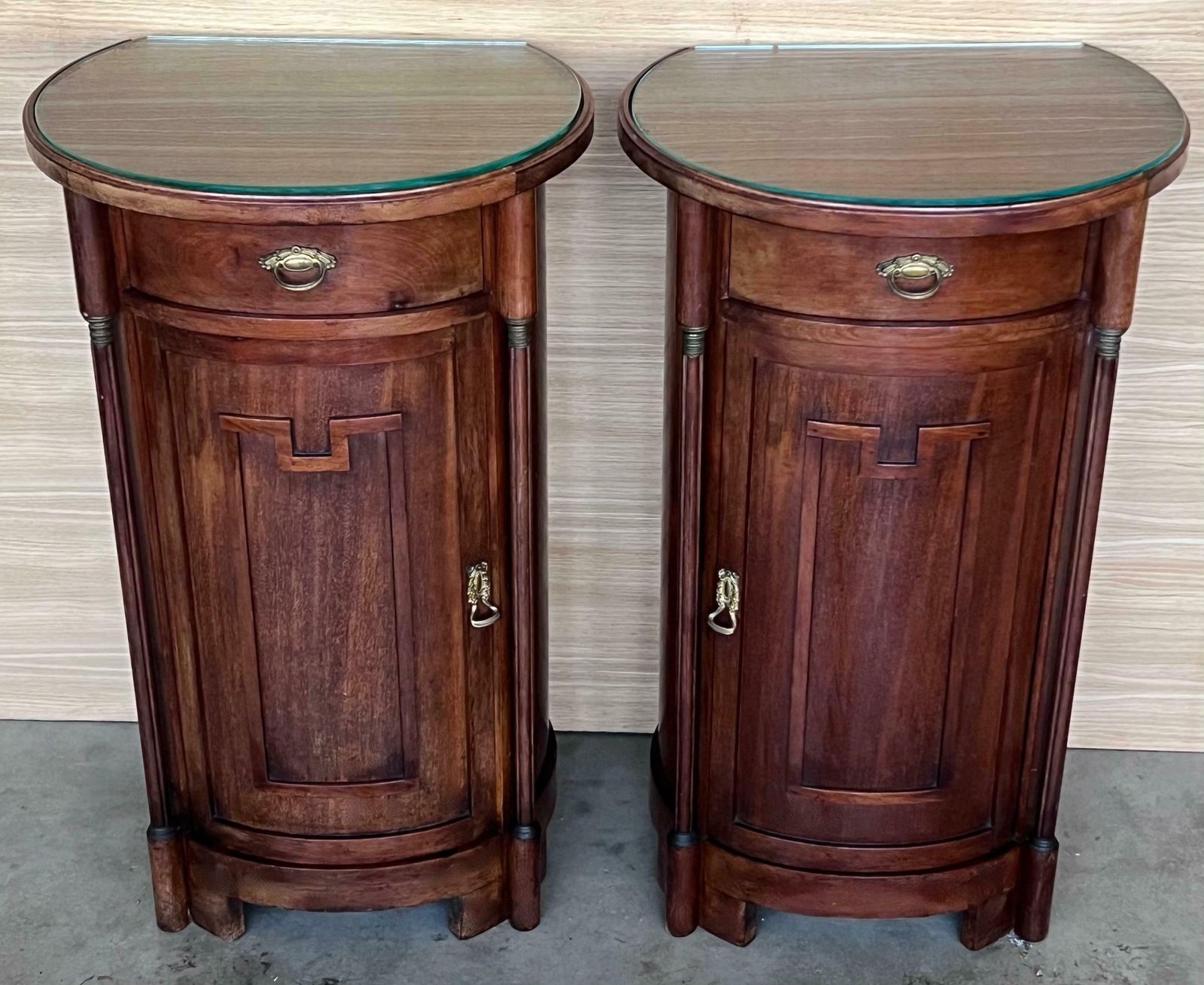 photo furniture 1890 Biedermeier Style Drum Tables With Drawer And Door