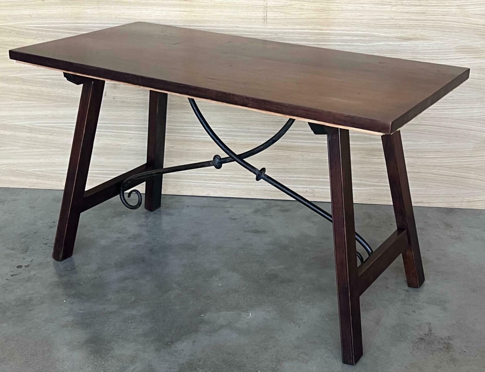 Table d'appoint baroque espagnole, restaurée photo vintage
