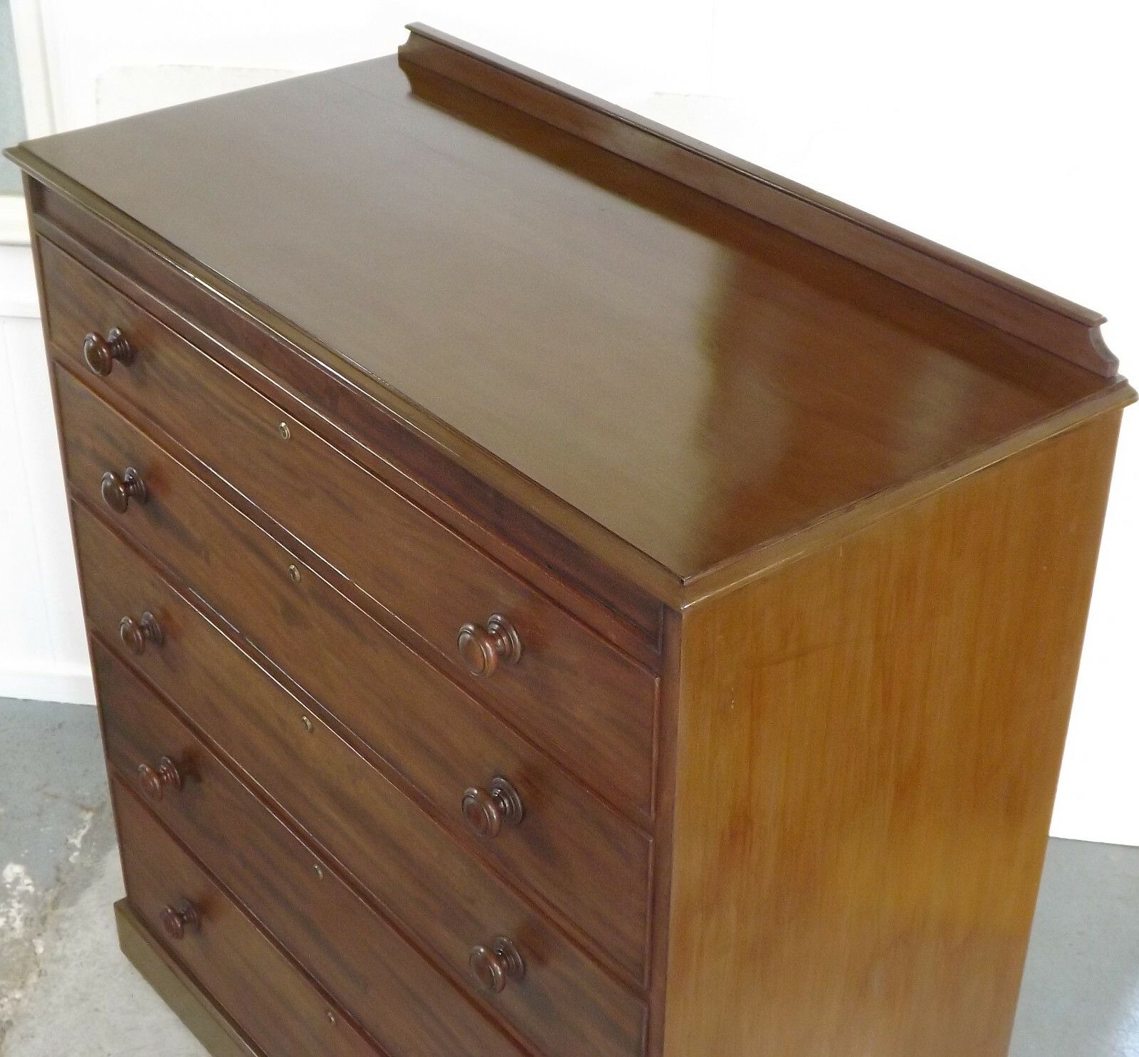 Large Linen Chest (Delivery Available) Chest Of Drawers Mahogany & Paint photo vinterior