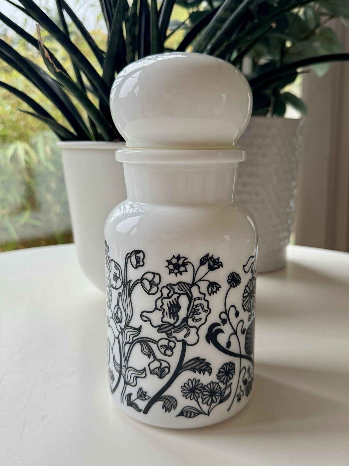 Set Of 5 1970s White Milk Glass Flower Design Bubble Lid Jars Made In Belgium photo vinterior