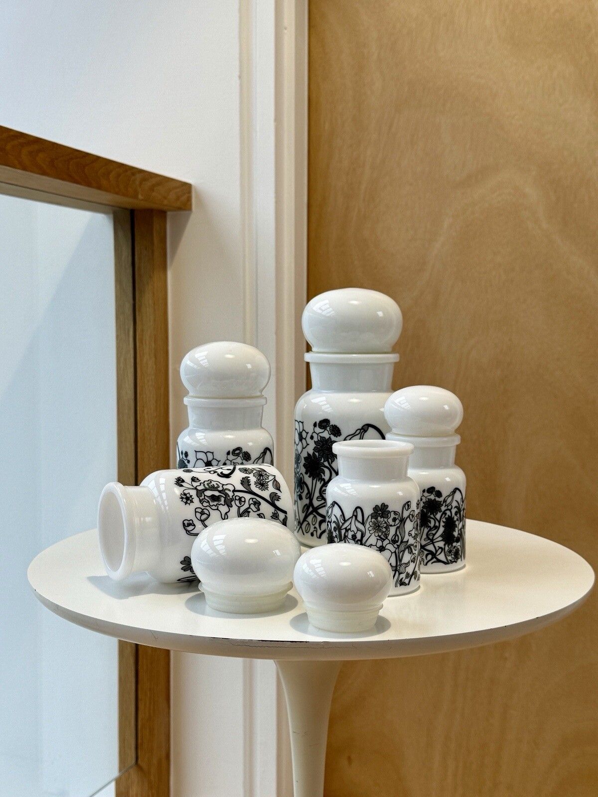 photo vinterior Set Of 5 1970s White Milk Glass Flower Design Bubble Lid Jars Made In Belgium
