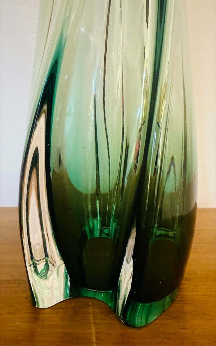 photo vinterior 1950s Belgium Val St Lambert Green & Clear Crystal Glass Table Lamp