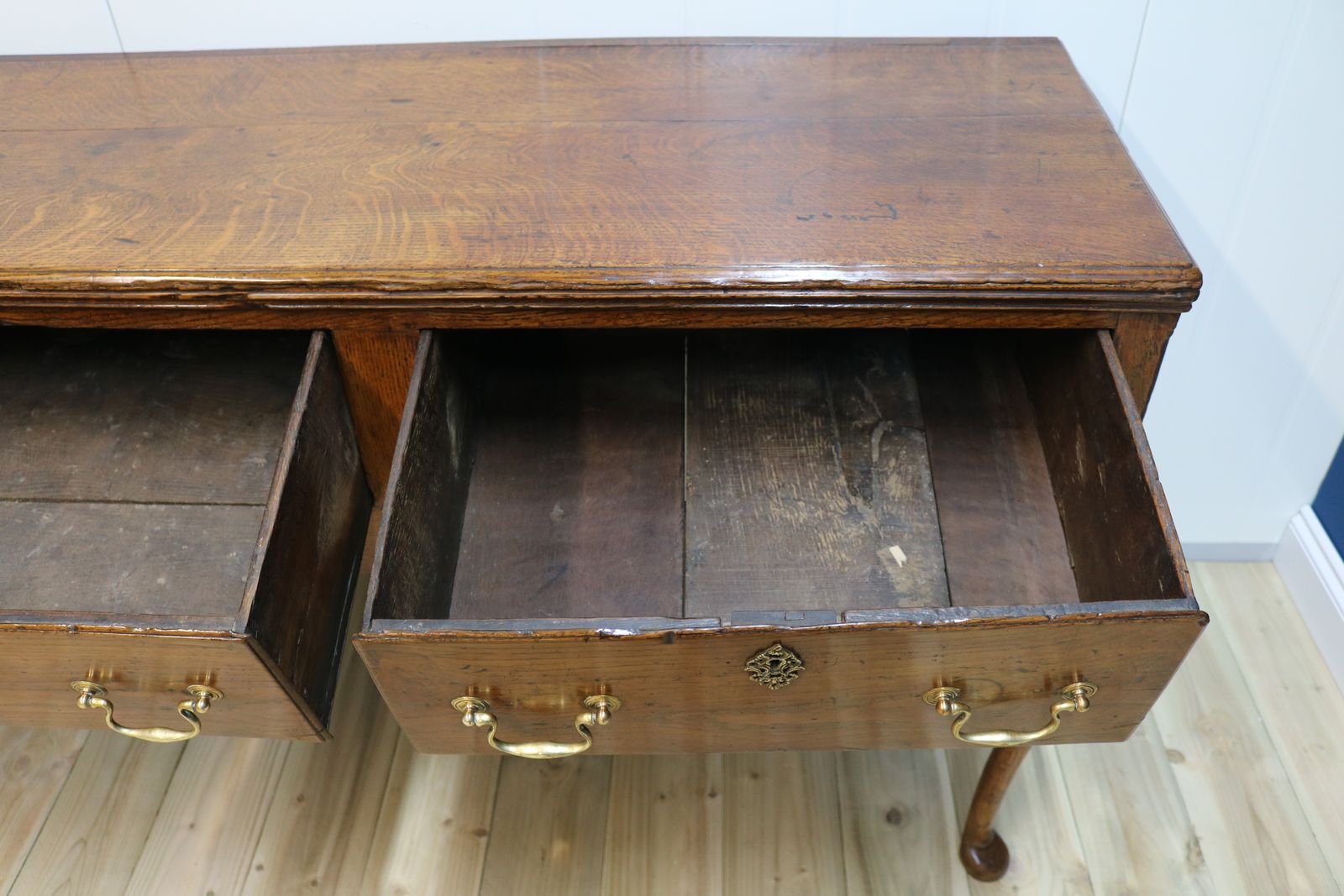 Good 18th Century English Oak Side Table / Dresser Base photo Furniture