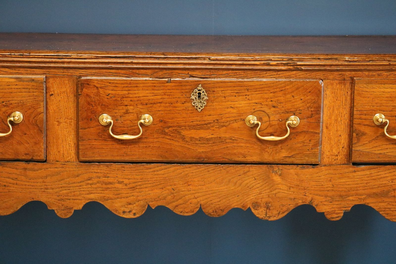 Furniture Good 18th Century English Oak Side Table / Dresser Base photo