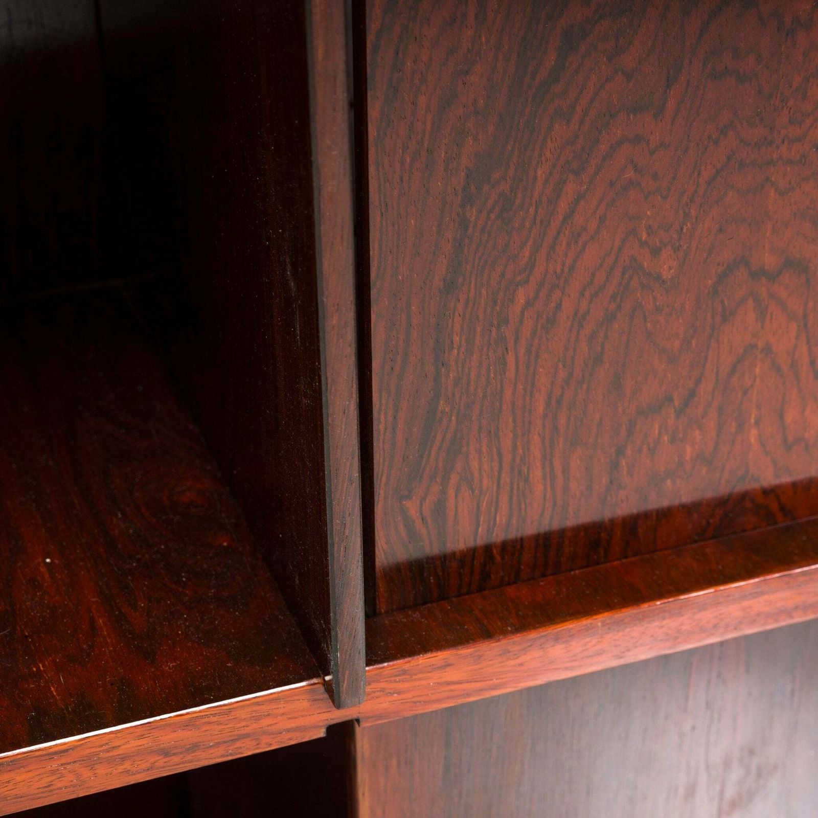 photo furniture Gianfranco Frattini For Bernini Rosewood Modello 823 Bookshelf, 1960s