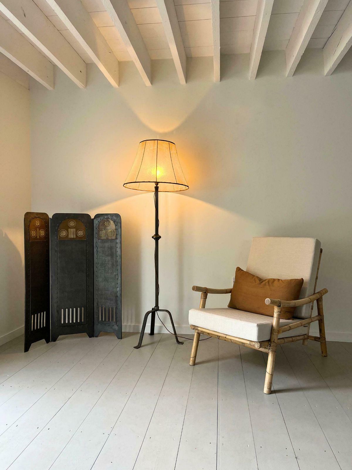 Secessionist Metal Screen, Antique Decorative Austrian Folding 3 Panel Fire Screen In Hammered Steel & Copper Relief C.1900 Vienna Secession photo furniture