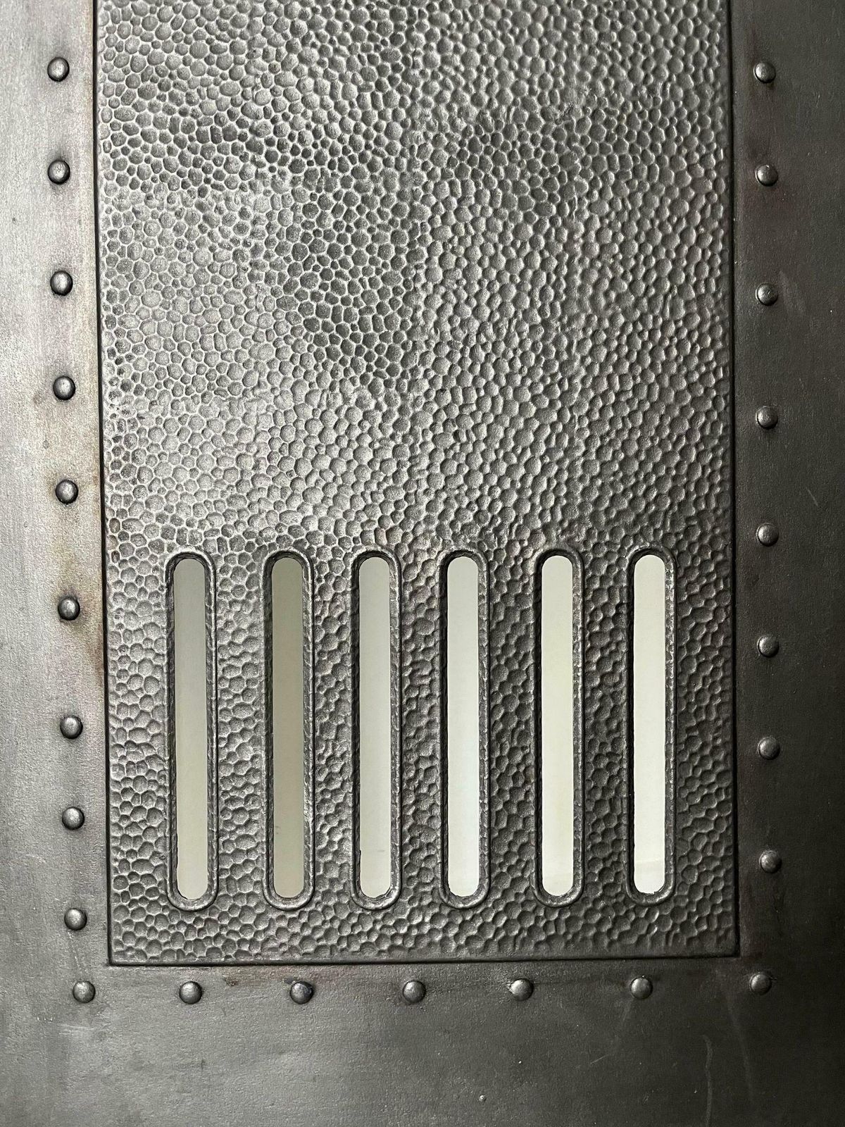 Secessionist Metal Screen, Antique Decorative Austrian Folding 3 Panel Fire Screen In Hammered Steel & Copper Relief C.1900 Vienna Secession photo 2750.0