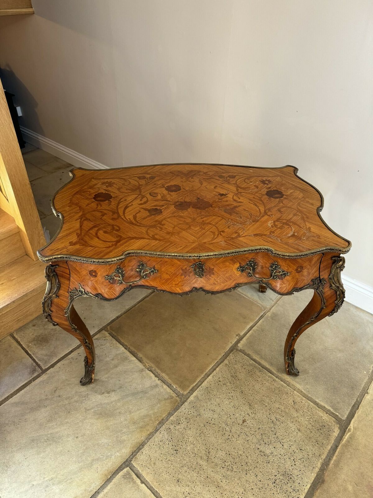 Outstanding Quality Antique 19th Century Freestanding French Kingwood Marquetry Inlaid Centre Table photo for sale