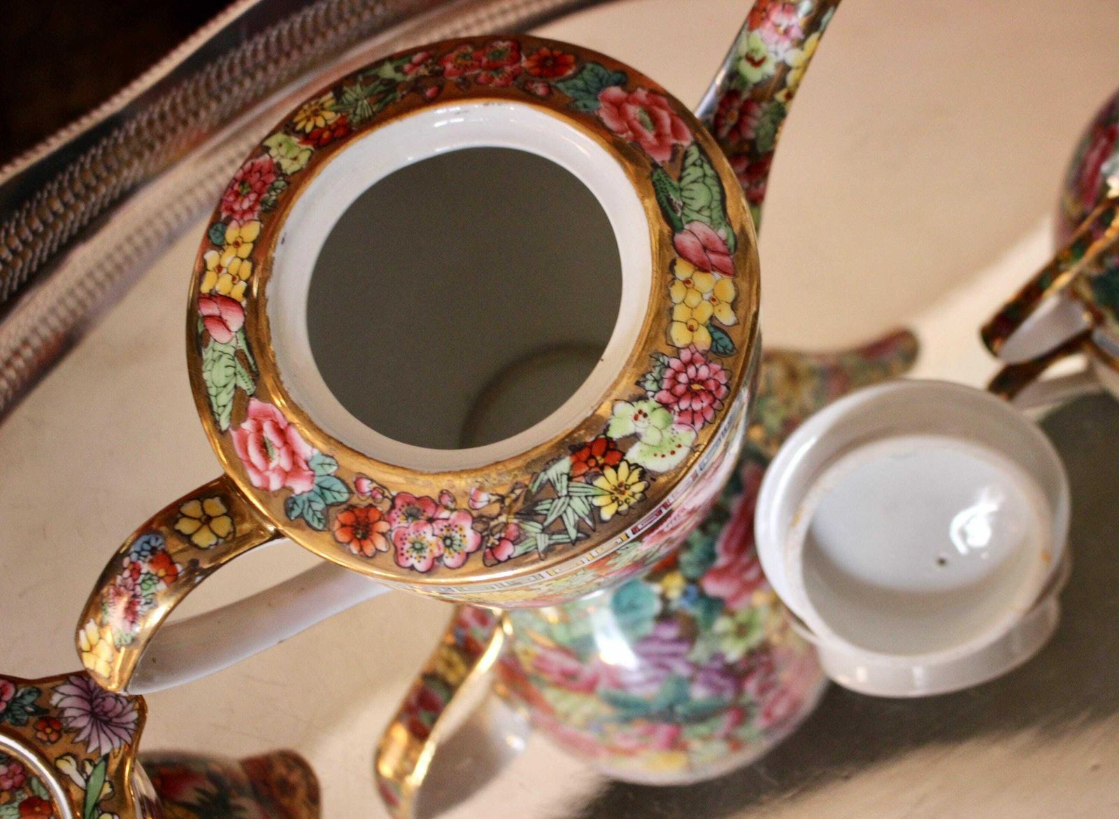 A Very Pretty Chinese Millefleur Tea Set For Six, Gold Ground photo buy