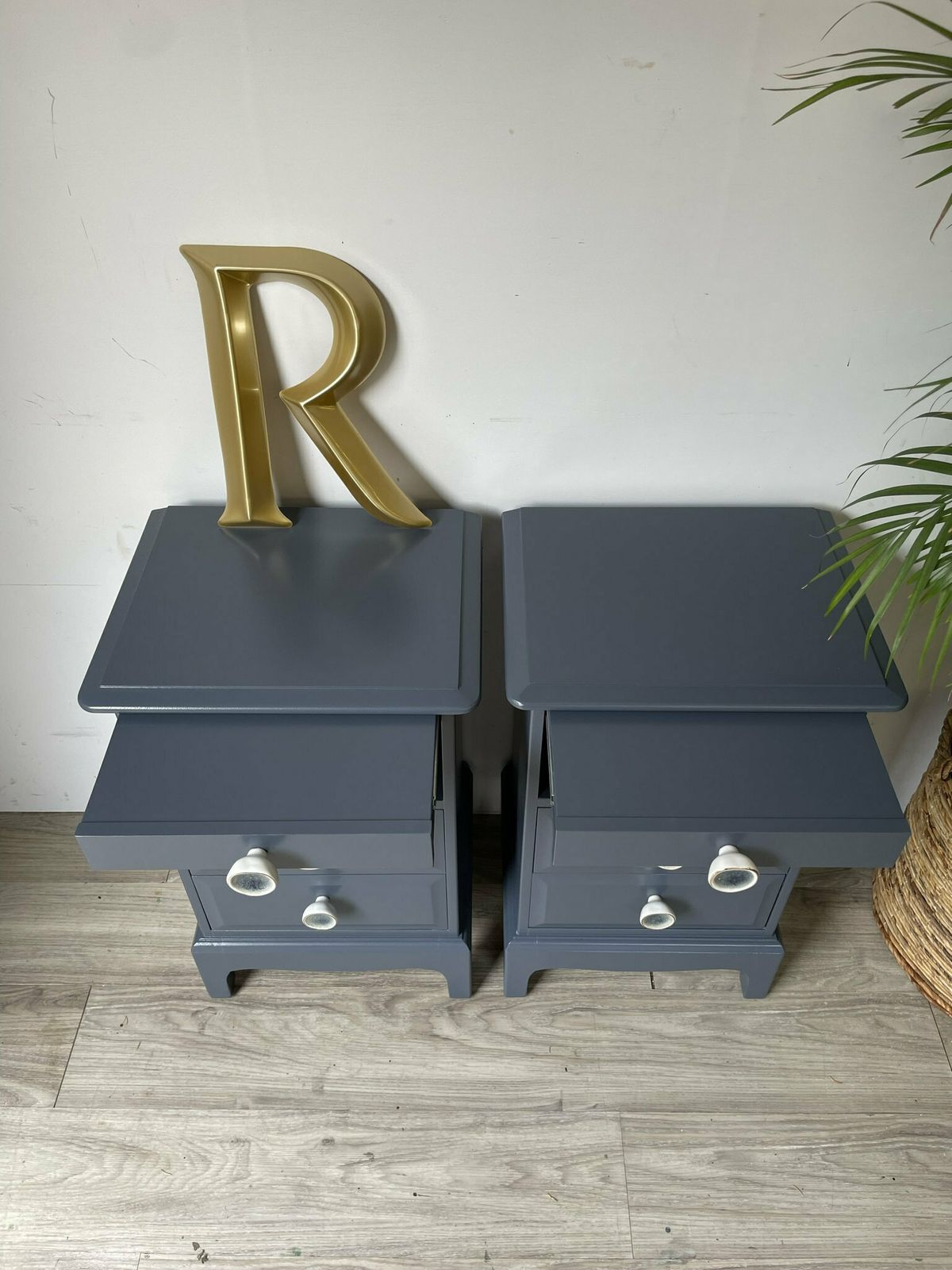 Stag Minstrel Pair (2) Of Narrow Bedsides Painted Blue photo vinterior