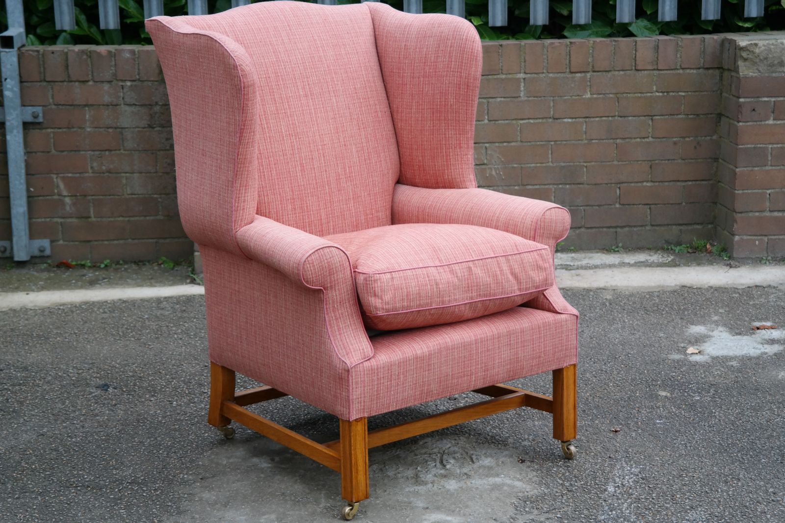photo vinterior Howard And Sons Duke Wing Club Library Armchair Salmon Waffle Fabric