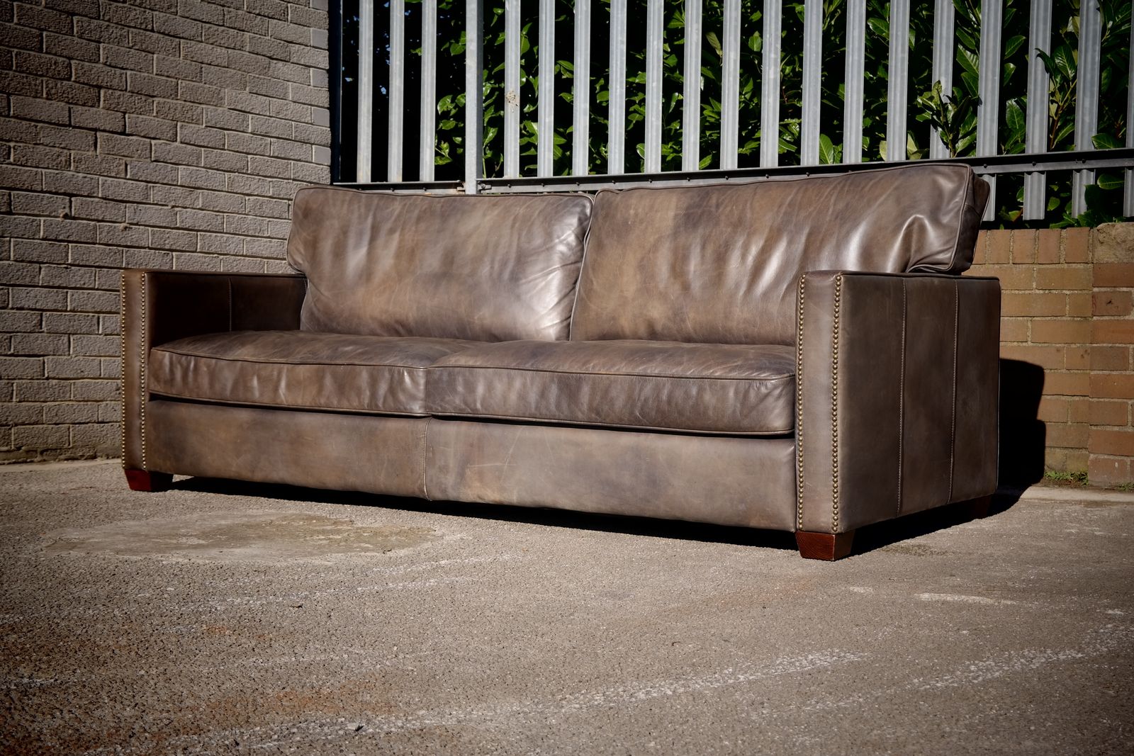 photo buy Super Timothy Oulton Viscount Williams 3/4 Seater Leather Sofa Destroyed Black