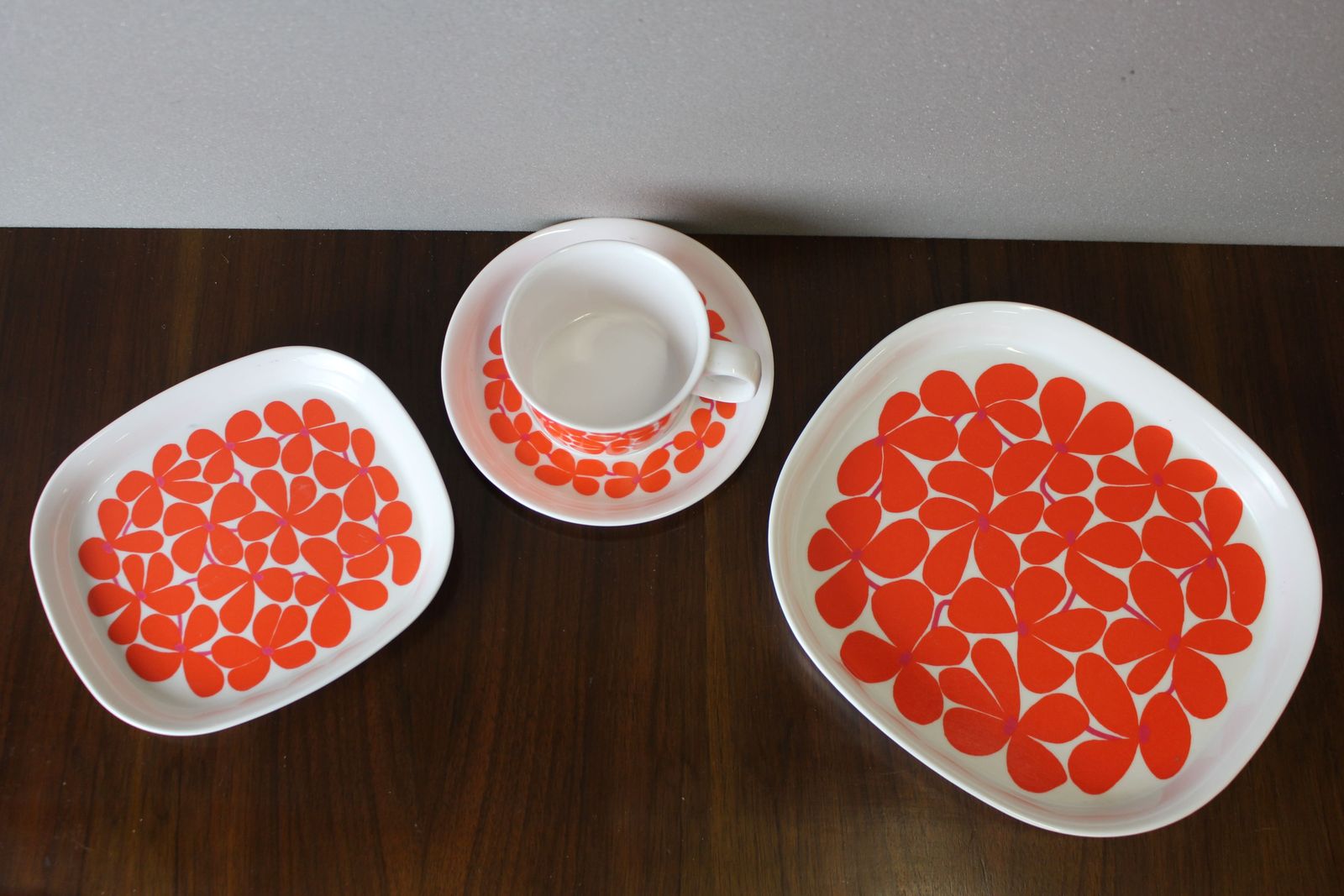 photo vinterior Stig Lindberg Balett Series Ornamin Teaset 1967