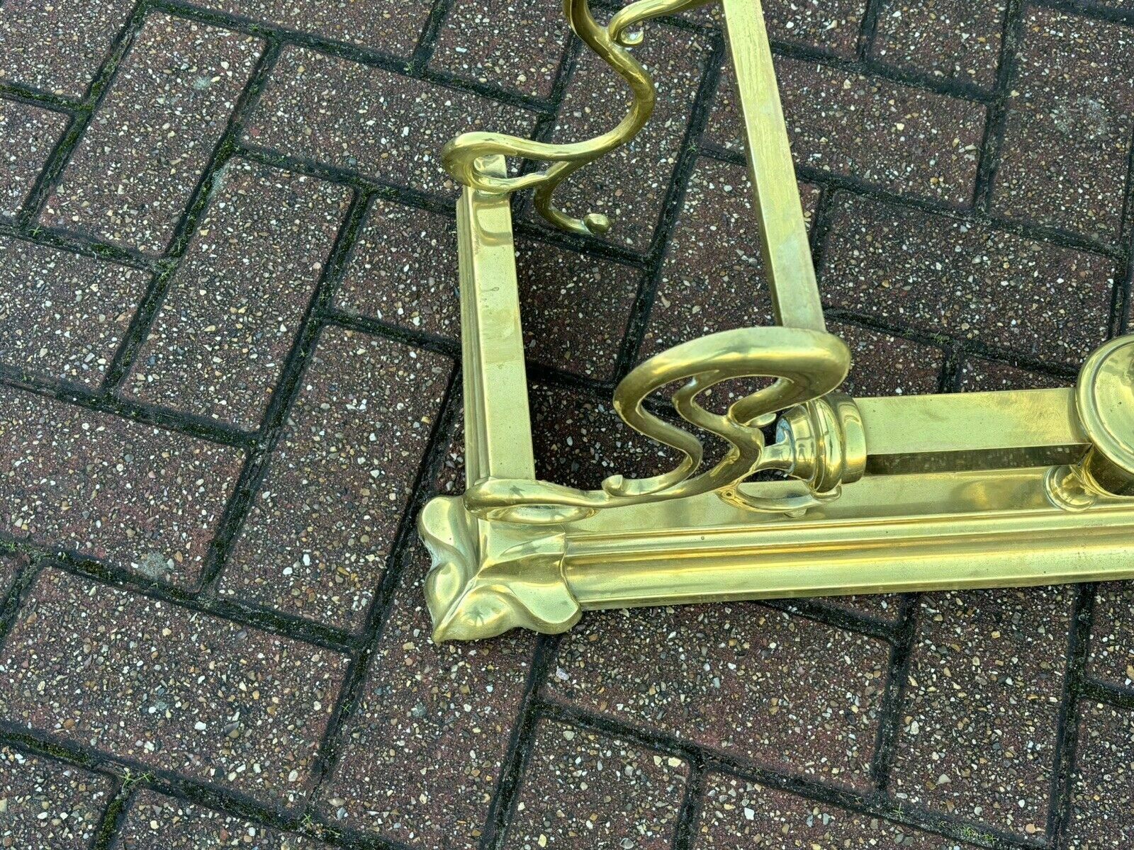 Home Fixtures Victorian Brass Fender For A Fireplace photo