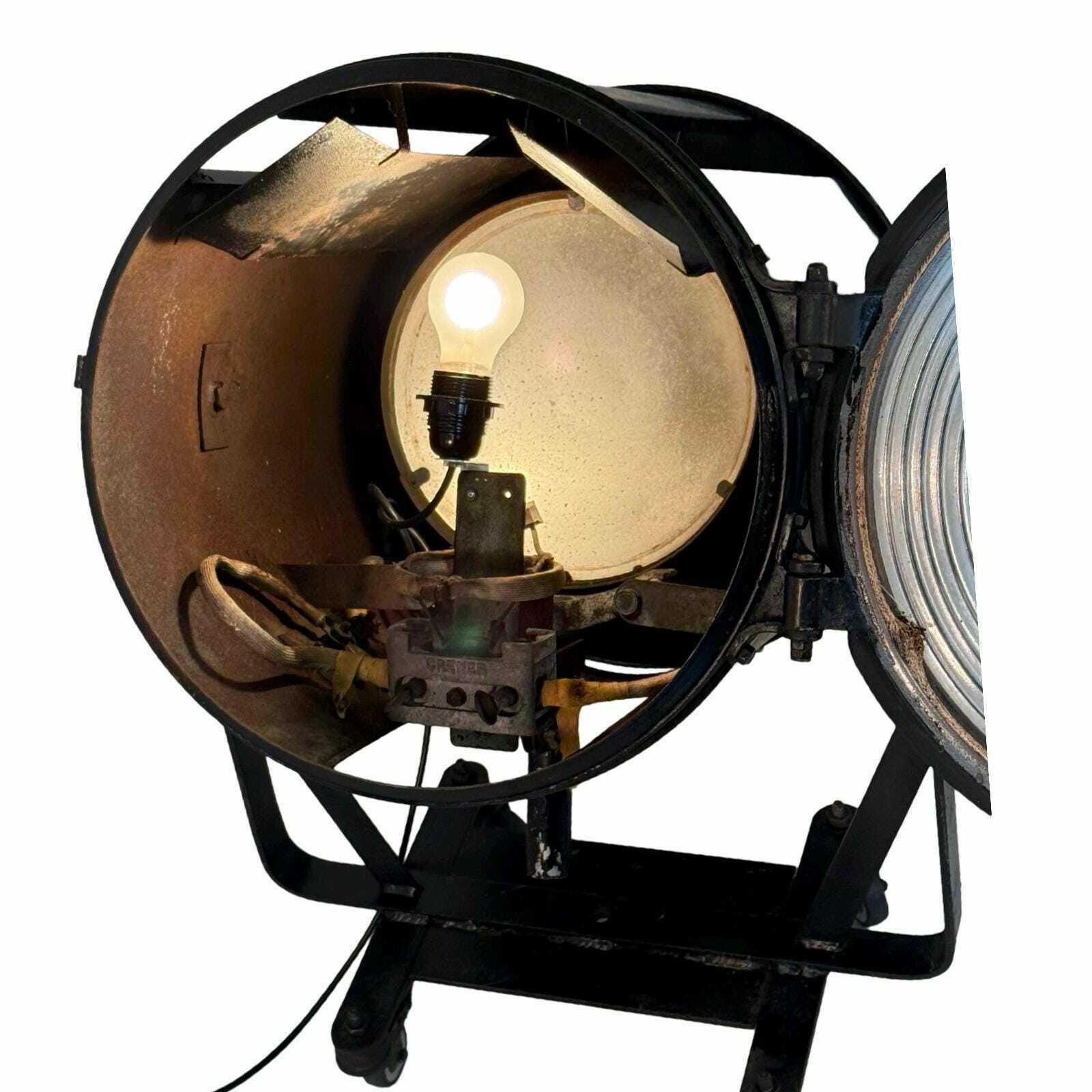A.E. Cremer   1950's   Studio Lamp / Spotlight   Green   On Original Metal Tripod   Fully Original And Rewired   Made In France photo Lighting