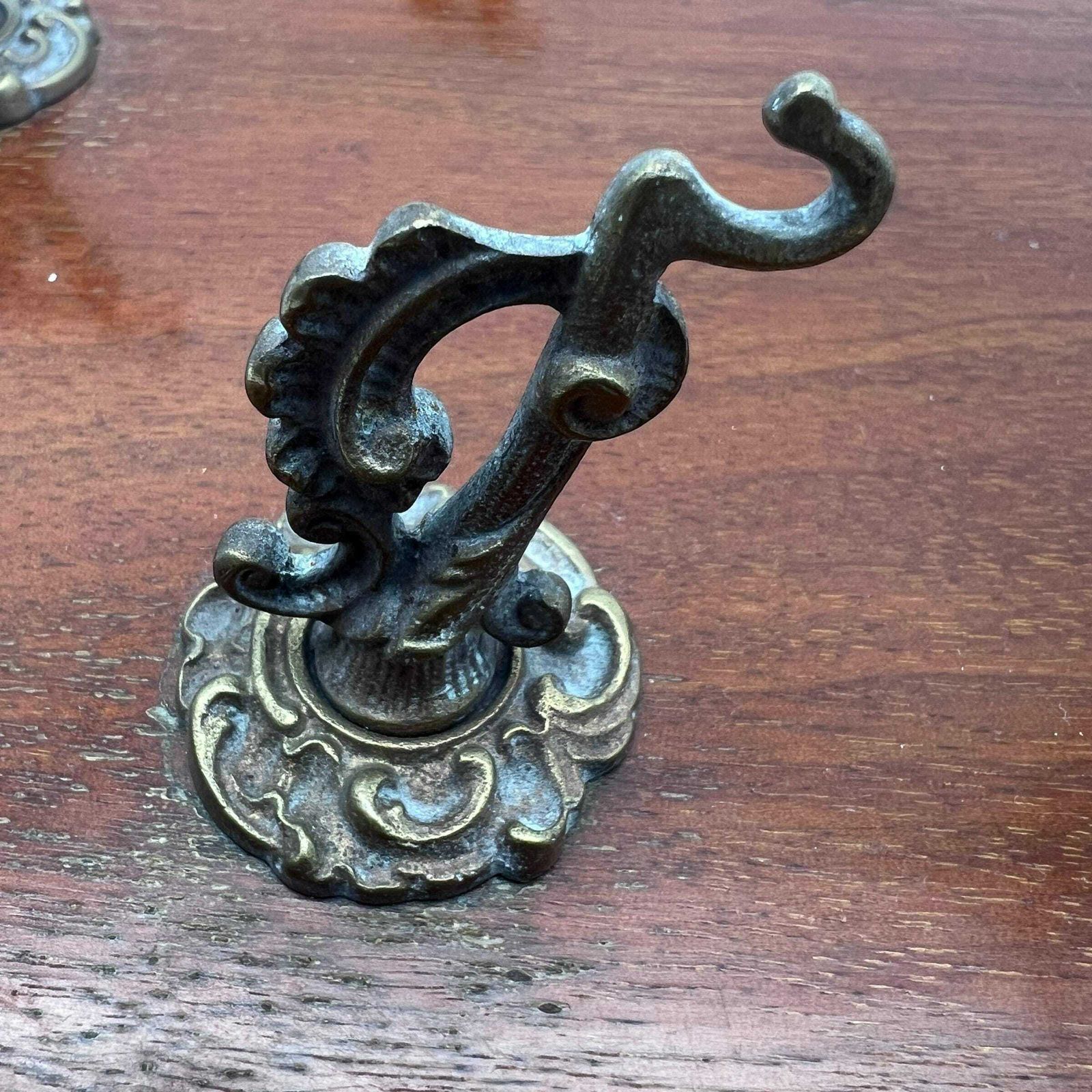 Antique Large Mahogany Shield With 3 Gilt Brass Hooks   Key Holder   Watch Display   Home Decor photo for sale